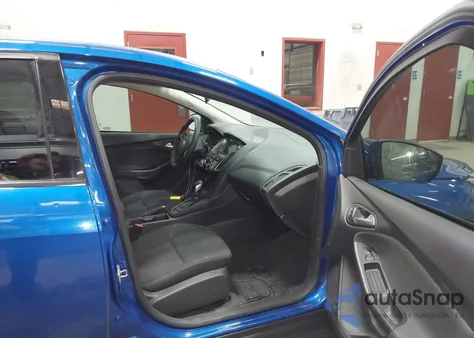 2018 Ford Focus Sel z USA, uszkodzony, nr VIN 1FADP3H28JL230749